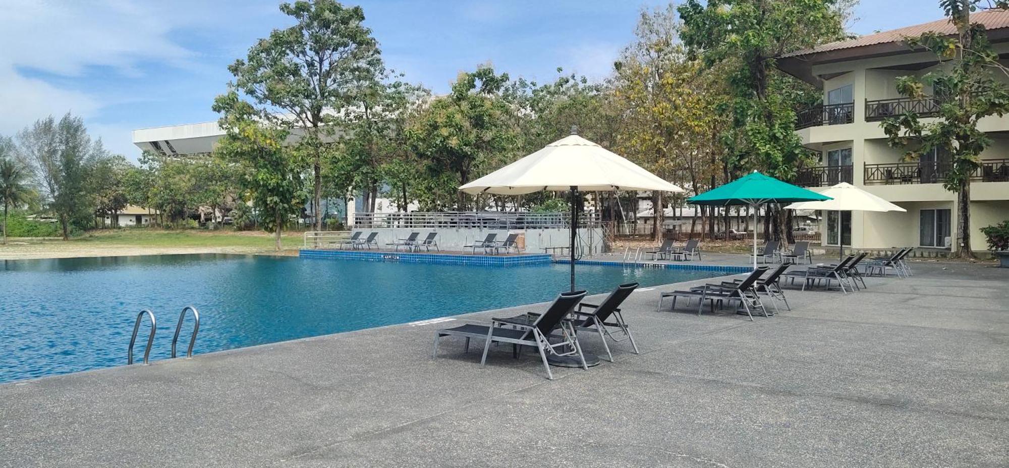 Ocean Lodge Pantai Cenang  Kültér fotó